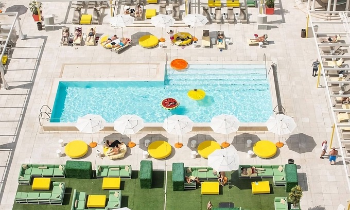 Downtown Las Vegas Hotel | Adventure Awaits! 4 Convenient Units! Rooftop Pool, Pets Allowed, Parking!