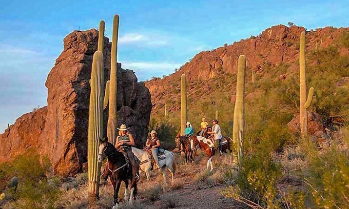 Palo Verde Casa | Adventure Awaits! Near Tucson Raceway Park, Golf