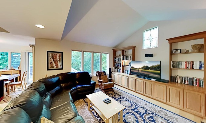 Stowe Area Casa | Adventure Basecamp