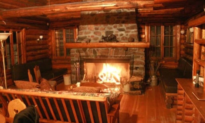 Lac du Bonnet Cabina | Adventurers Waterfront Nature Escape