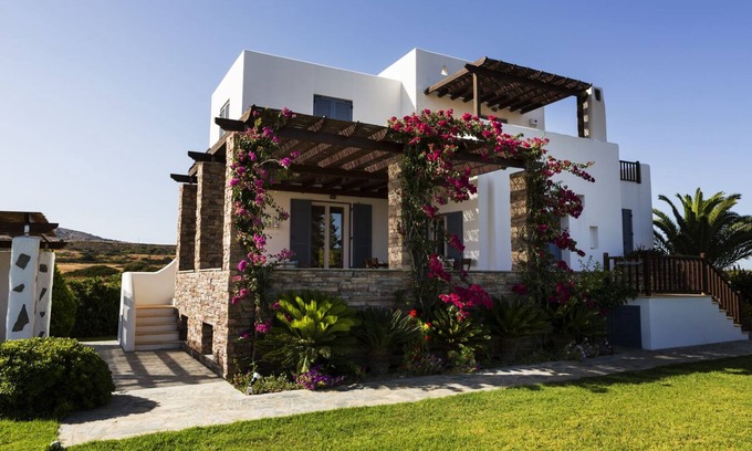Lahania Villa | Aeolos Villa, Villa tradicional con vistas al mar y piscina privada, a 200 metros de la playa