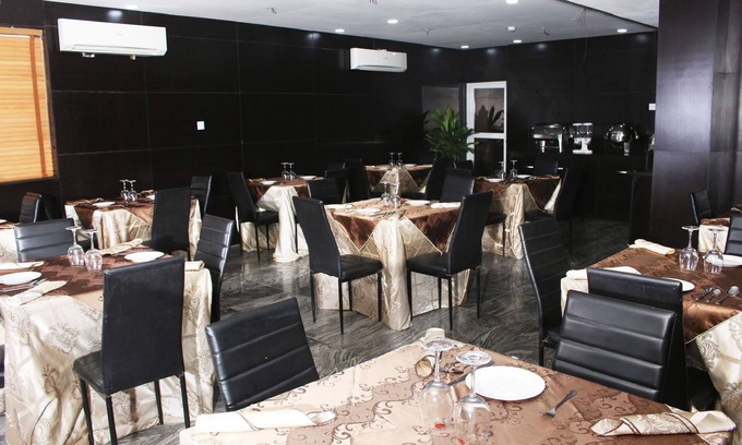 Oshodi-Isolo Hotel | Aerol Hotel and Suites - Single Classic