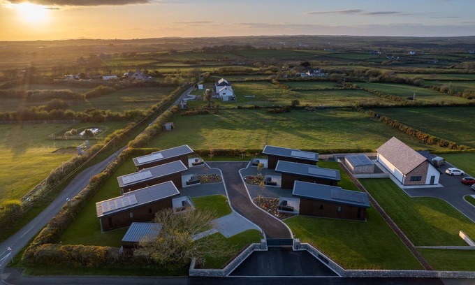 Llangefni Cabaña | Aethwy Lodge - sleeps 4 guests in 1 bedroom