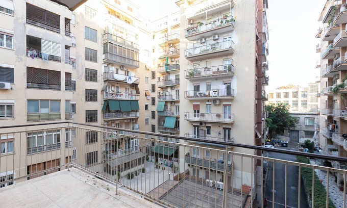 Garbatella Casa | Affittacamere Alpino 76