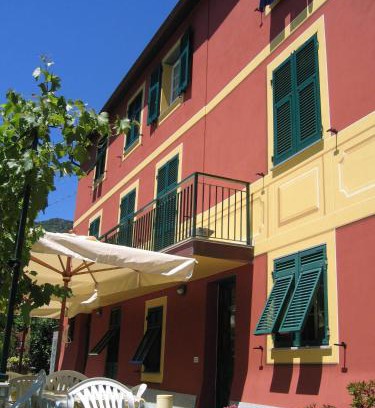 Zoagli Casa | Affittacamere Cerisola 2003