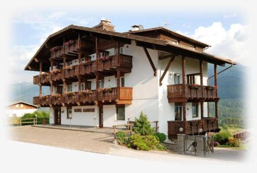 Cavalese Hotel | Affittacamere Garden Cavalese