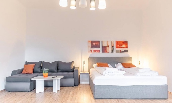 Wahring Apartamento | Affordable 2BR Apt -Perfect for Longstays