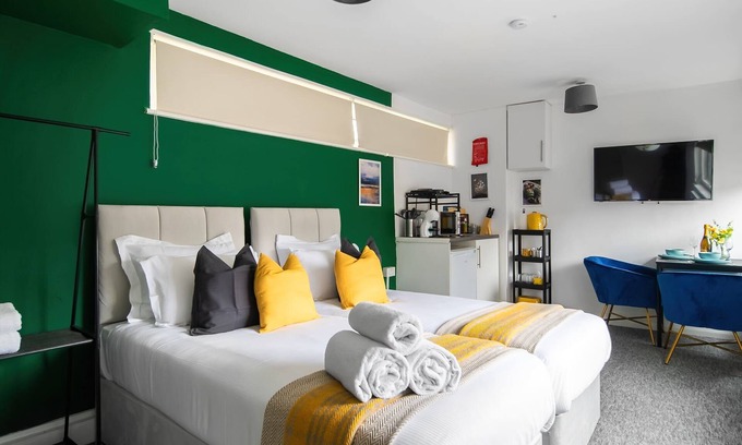 Southgate Apartamento | Affordable En-Suite Studio Rooms in London, N14 2A