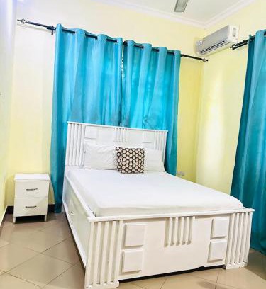 Dar es Salaam Cama Y Desayuno | Affordable pearl Lulu Apartments with Fast WiFi
