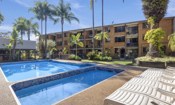 Coffs Harbour Casa | Affordable, Pet Friendly, Pool, Spa,Tennis, Beach