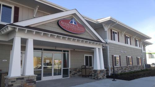 Portage Hotel | Affordable Suites of America Portage