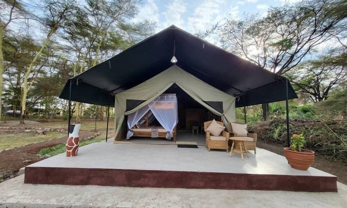 Mto wa Mbu Cabina | Africa Safari Manyara Escarpment