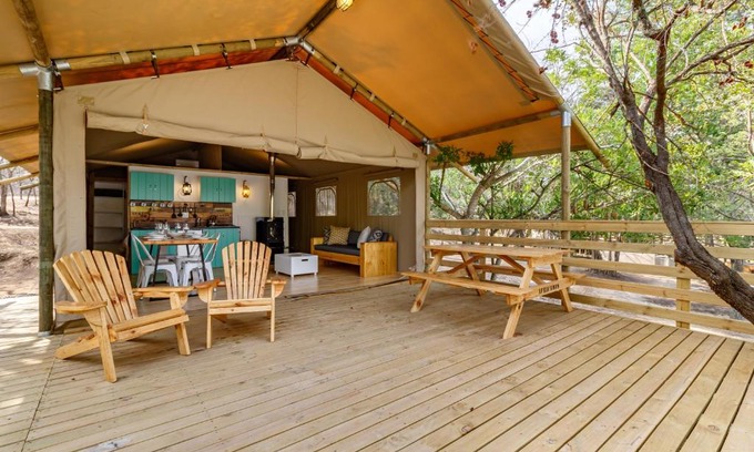 Thorny Bush Game Reserve Chalet De Esquí | AfriCamps Hoedspruit
