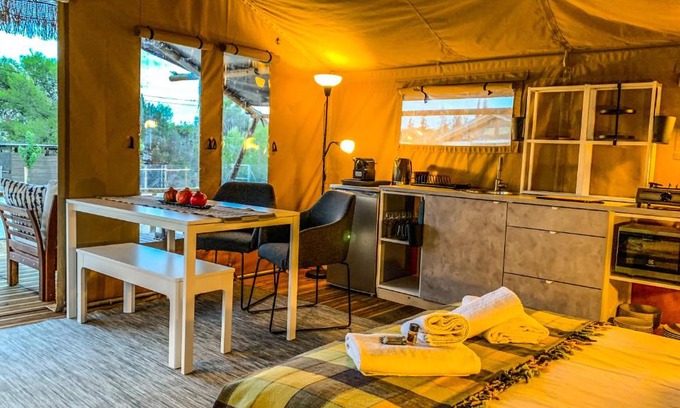 Petrothalassa Otro | African Safari Canvas Lodge Tent Sea View
