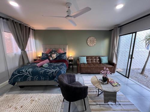 Pretoria Casa | Afrique134 Olive Tree Private Courtyard Suite