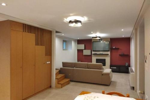 Leonidio Apartamento | Afroditis's & Makis's apartment 2