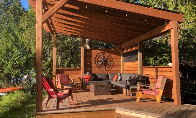 Wentworth-Nord Chalet De Esquí | AFTICA Luxury Lakefront Cottage: Private Beach, Great view, 5 min to Store/SAQ
