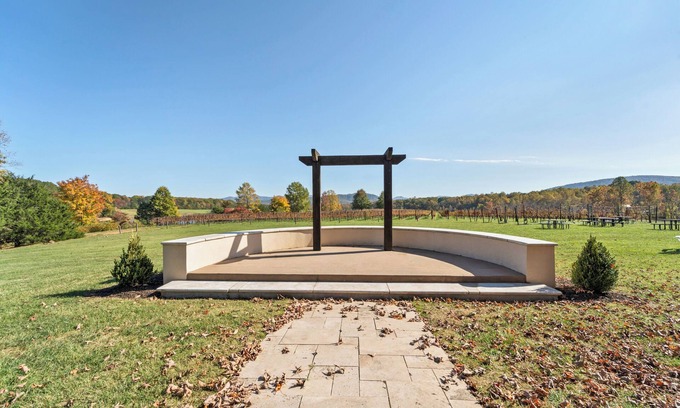 Afton Cabina | Afton Mountain Vineyards