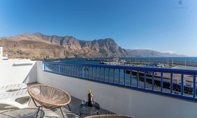 Puerto de las Nieves Apartamento | Agaete White&Blue Rooftop - Primera Linea de Playa y Vistas a los Acantilados