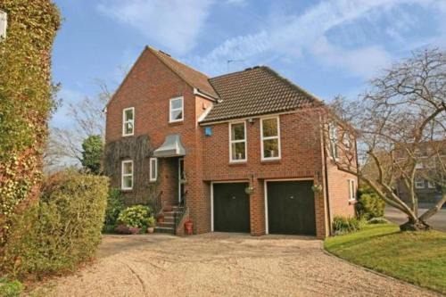 Slough Apartamento | Agars Place, Datchet