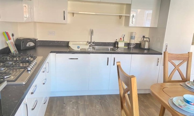 Newport Pagnell Casa | Agase Way - Stylish 4 Bed Home