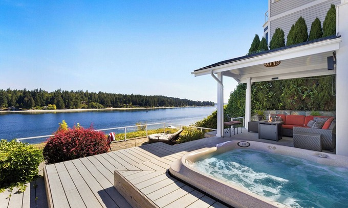 Suquamish Casa | Agate Pass Beach House