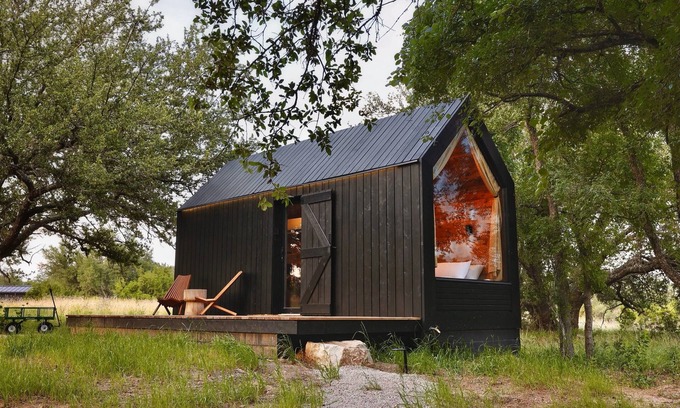 Round Mountain Cabina | Agave Cabin at NowHere