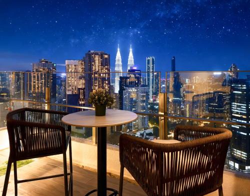 Imbi Apartamento | Agile Bukit Bintang by Avery at KLCC#5 mins to Pavilion &TRX#Garden Pool#Free Parking#中英文房东