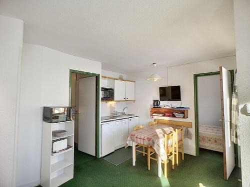 Reberty Apartamento | Agréable 2P+cabine 4 pers, skis aux pieds, animaux OK, parking, Les Menuires - FR-1-178-122