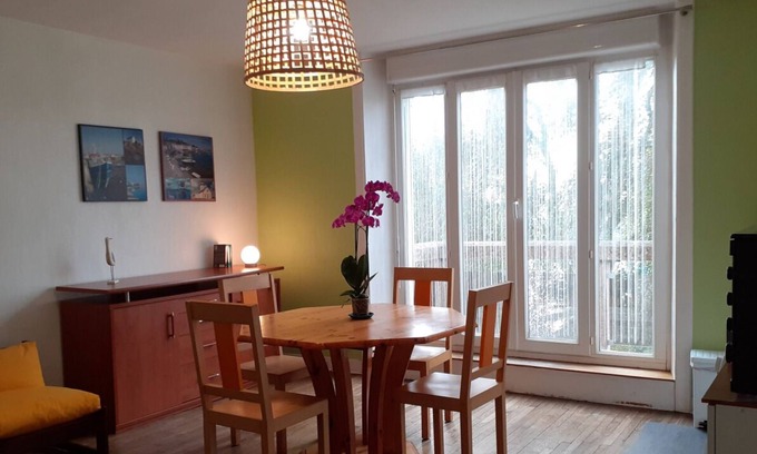 Pont-l'Abbe Apartamento | Agréable Appartement Dans Résidence Avec Jardin Très Proche des Commodités
