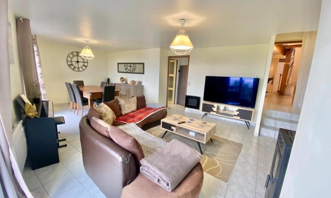 Corent Apartamento | Agréable maison de ville dans petit village auvergnat