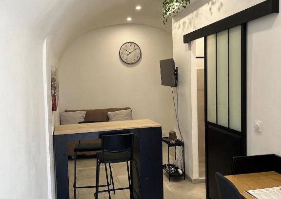 Saint-Jean-de-Vedas Apartamento | Agréable studio à 5min du tram
