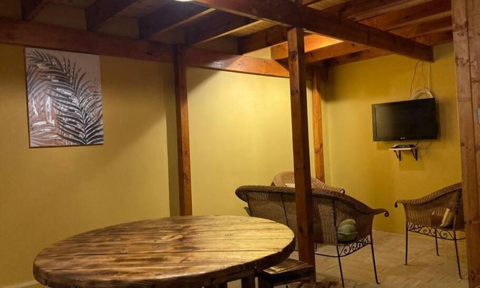 Isla Negra Casa | Agradable casa con gran patio y cercana a la playa