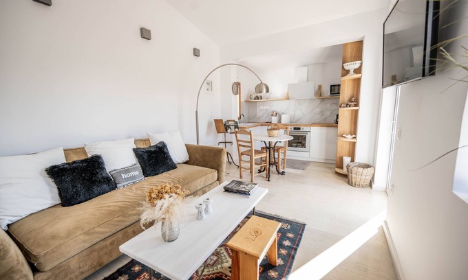 Limni Vouliagmenis Casa | Agrambeli Apartment 6/7 at Heraion Lagoon