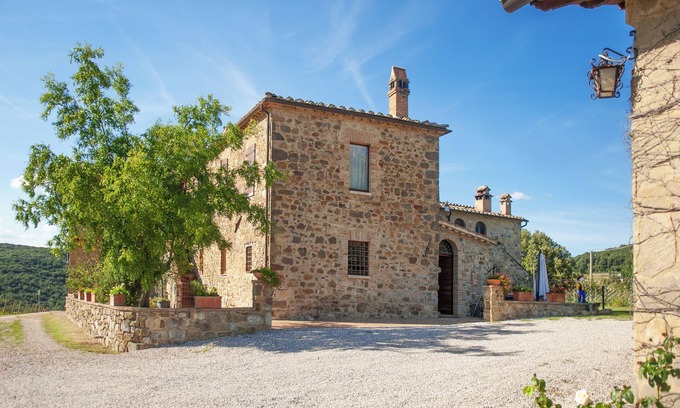 Montalcino Otro | AGRITOURISM PERTIMALS