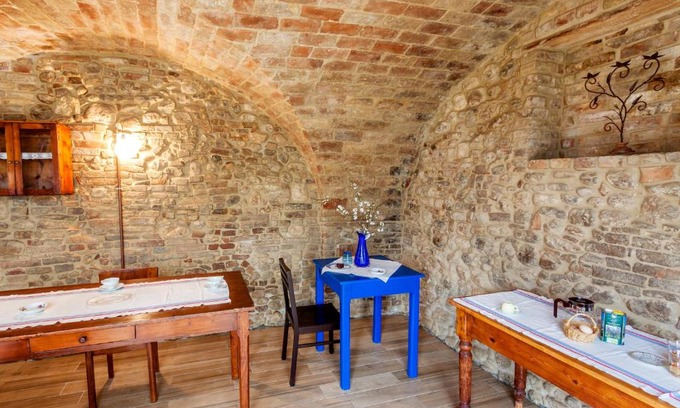 Ancarano Casa | Agriturismo Bio-Melampo