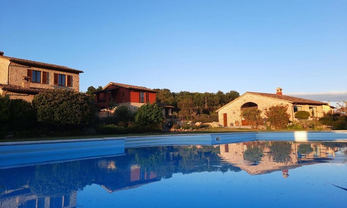 Todi Casa | Agriturismo Borgo Montecucco