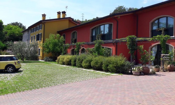 Piovezzano Casa | Agriturismo Camparella