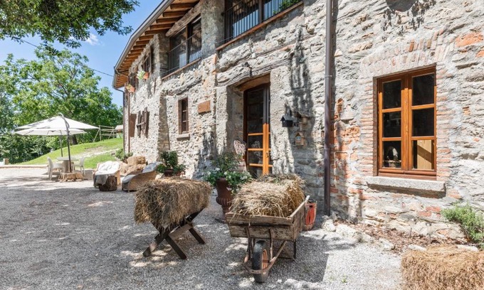 Albese con Cassano Casa | Agriturismo Cascina Mirandola
