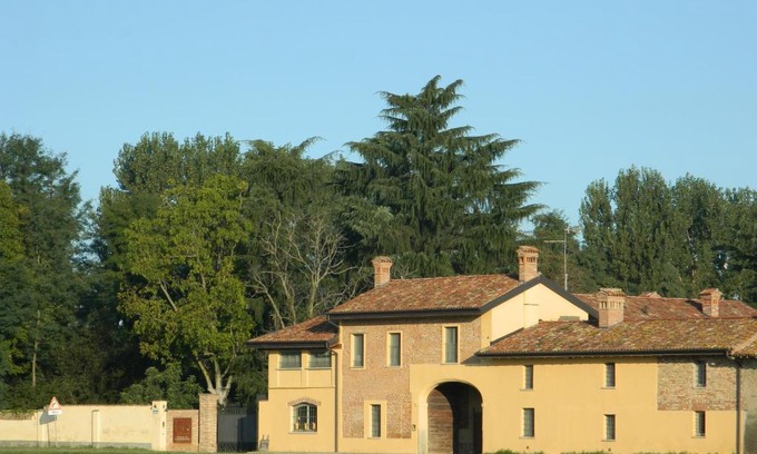 Pieve Fissiraga Casa | Agriturismo Cascina Pezzolo