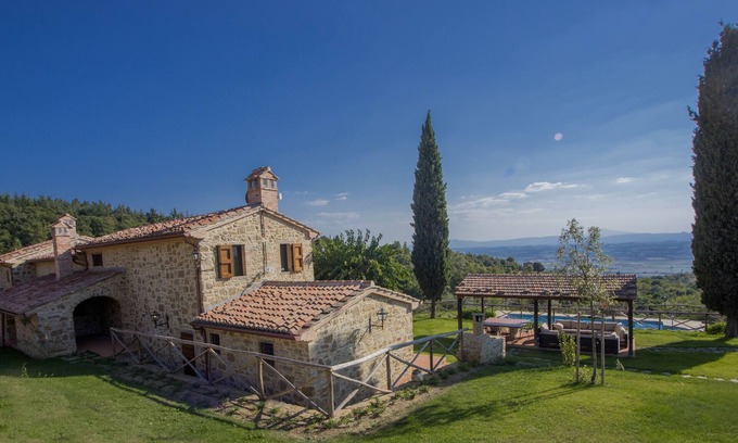 Ferretto Otro | sauna Agriturismo Henni piscina y jacuzzi con vista panorámica