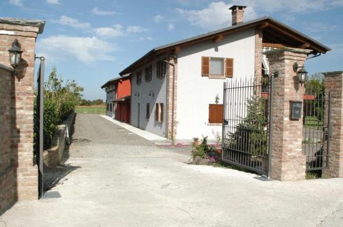 Collegno Casa | Agriturismo la Sforzata
