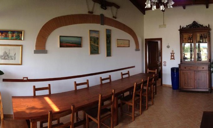 Valiano Casa | Agriturismo "Le Rondinelle"