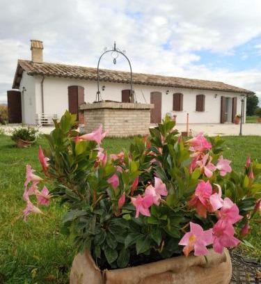 Spello Casa | AGRITURISMO " LE SERRE"