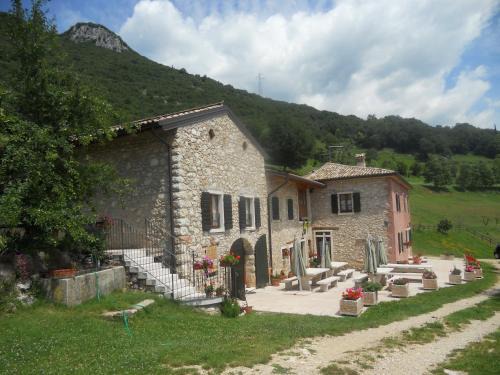 Caprino Veronese Casa | Agriturismo Lusani