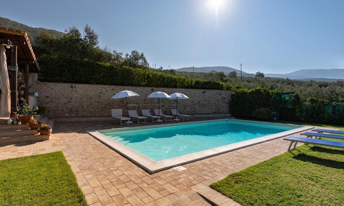 Foligno Casa | Agriturismo Monte Cologna