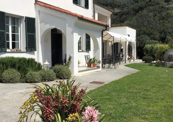 Alassio Casa | Agriturismo Palmero