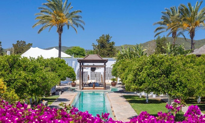 Santa Eulalia del Río Casa | Agroturismo Atzaró