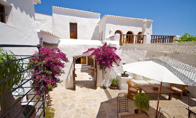 Sant Miquel de Balasant Casa | Agroturismo Can Pardal