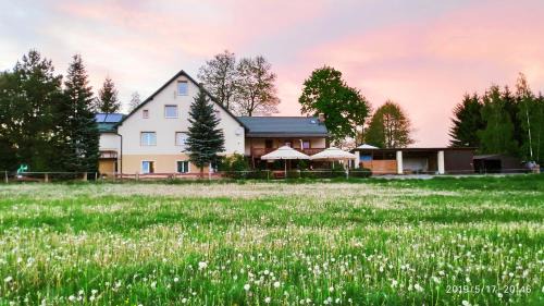 Szczytna Casa | Agroturystyka "Pod złotą rybką"